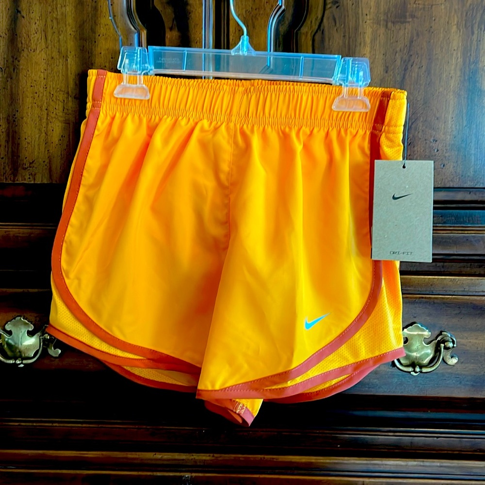 Nike running short